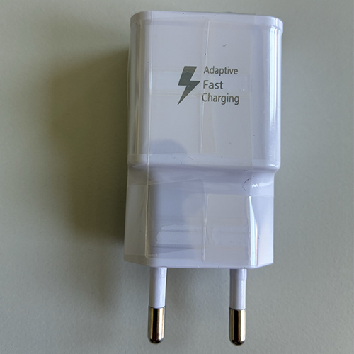 JupptElectronics Travel Adapter, Mobile Phone Charger: Foto 2 von 4 zur Rückruf vom 25.09.2026