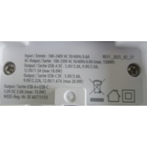 revolt Universal Travel Adaptor: Foto 4 von 4 zur Rückruf vom 07.08.2026